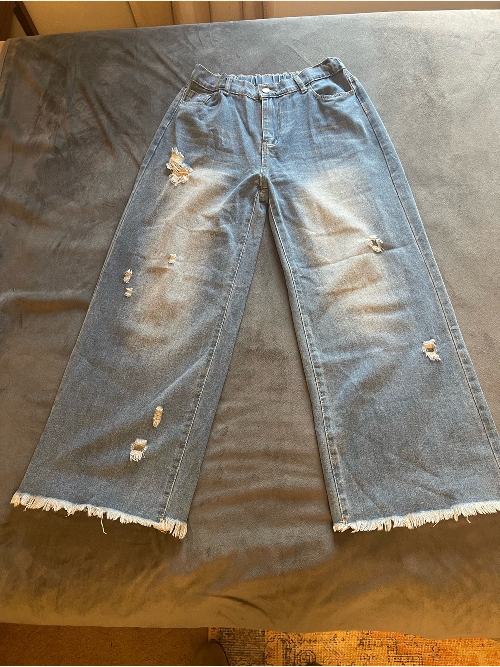 Wide Leg Distressed Women's Jeans - Light Blue